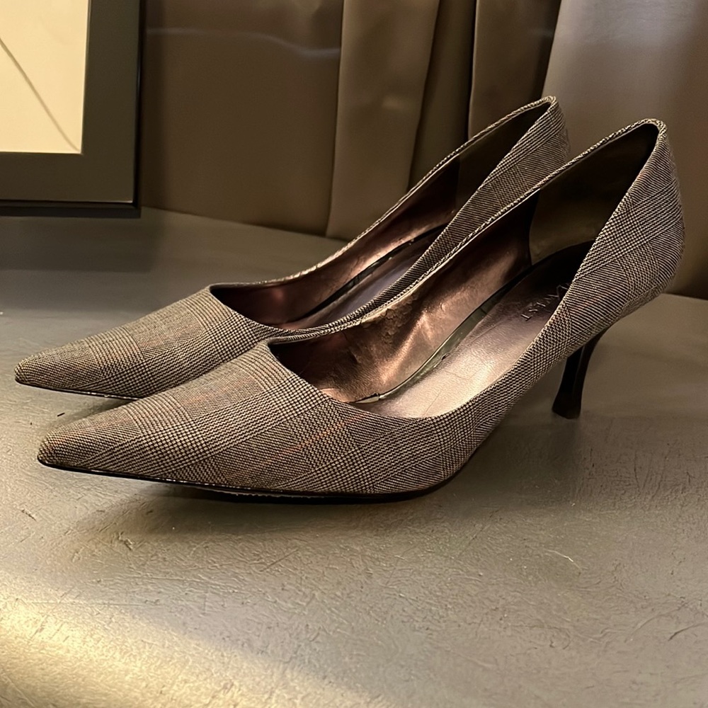 Plaid fabric Nine West Pumps